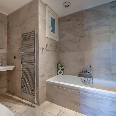 דירה Victor Hugo - Modern And Sunny, Terrace, 2 Baths *